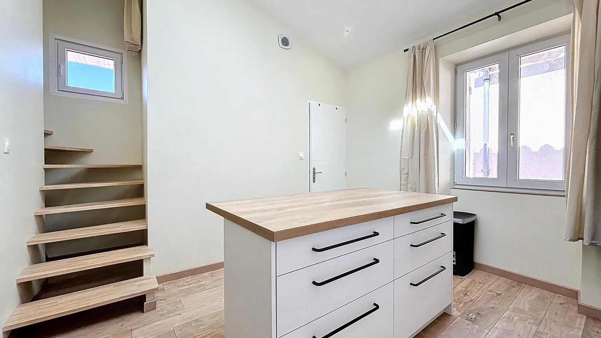 Apartment Duplex Vieux Port - Hyper Central & Climatisation - Les Freres De La Loc' Marseille